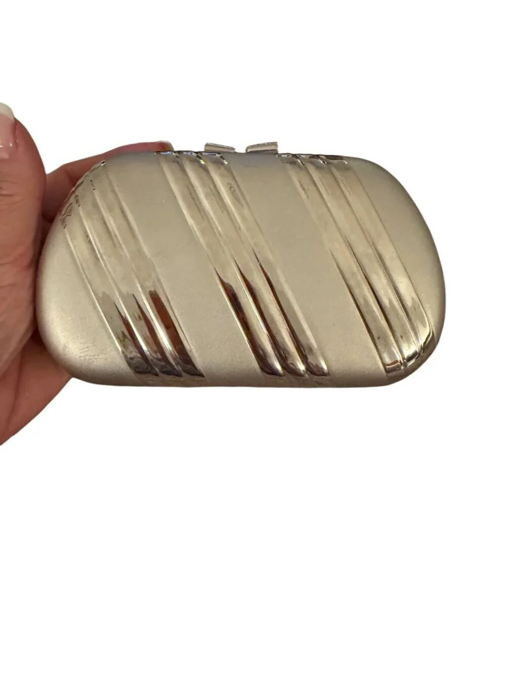 Vintage Womens Ribbed Silver-toned Metal Clutch Bag Snap Detachable Chain Strap